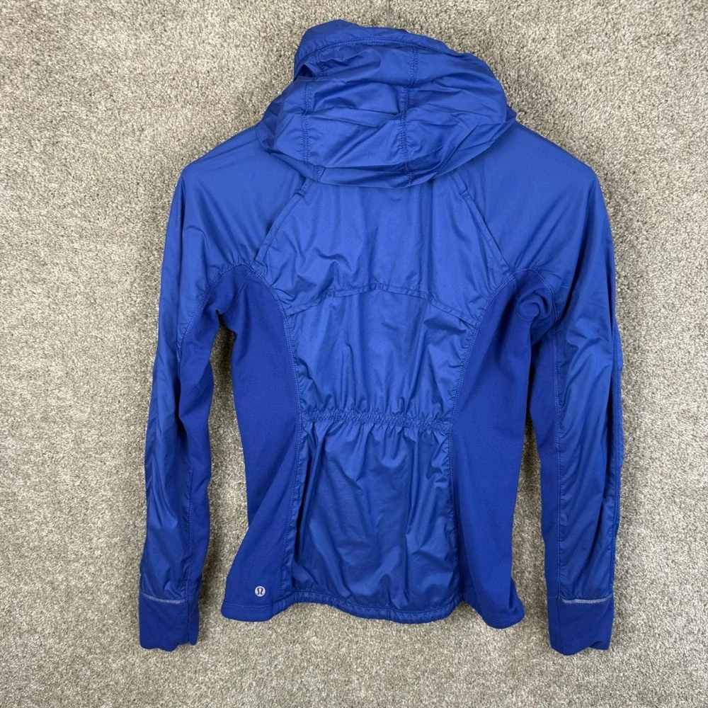 Lululemon Royal Blue Run Jacket Stowable Hood Thumbholes Size 4